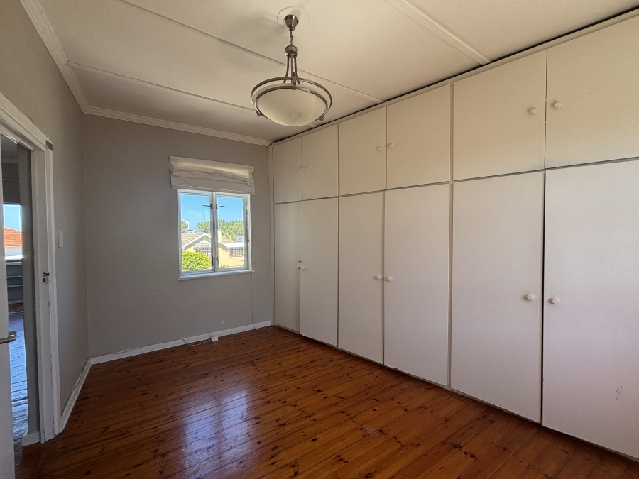 1 Bedroom Property for Sale in Summerstrand Eastern Cape